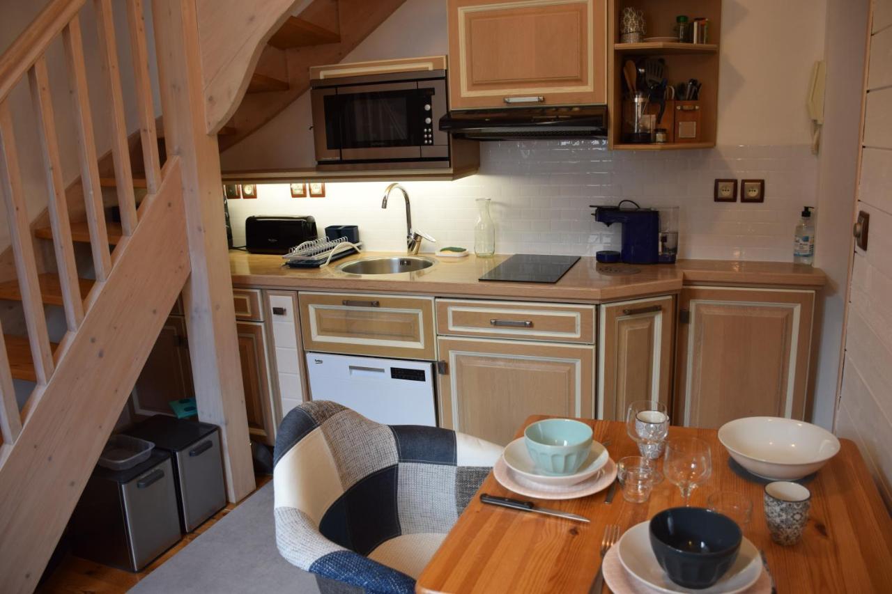Petit Duplex De Charme Sous Les Toits Du Mont-Dore 외부 사진